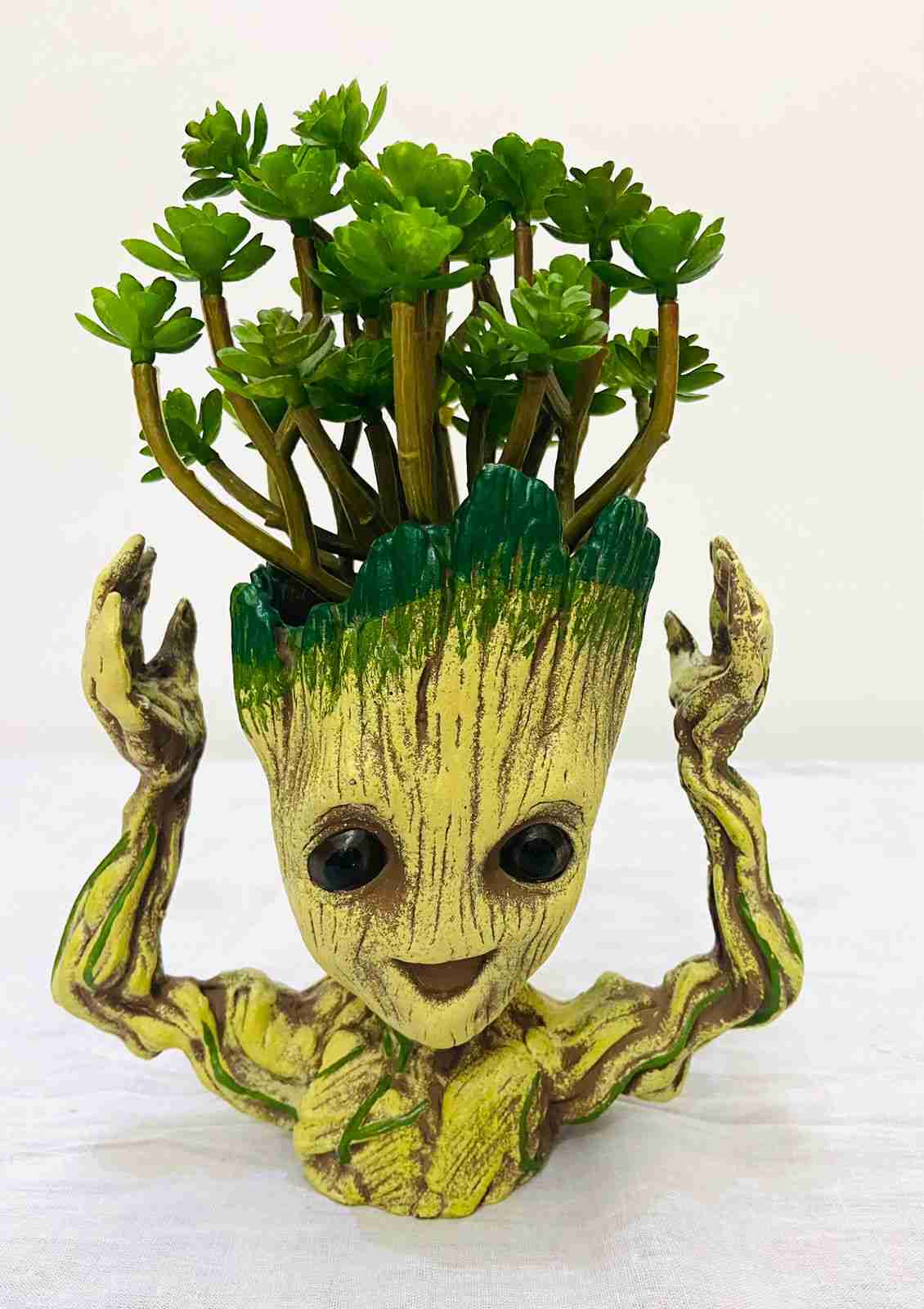 Groot raised arms pot Groot raised arms pot